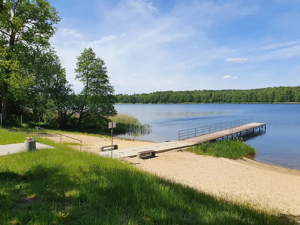 Tanie domki nad jeziorem zachodniopomorskie – idealne na wakacje bez wydatków