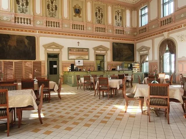 Gdzie zjeść w Przemyślu? Odkryj najlepsze restauracje i smaki